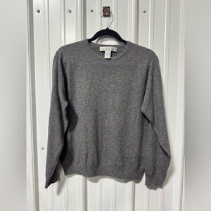 100% Cashmere Crewneck Sweater in Gray Size Large